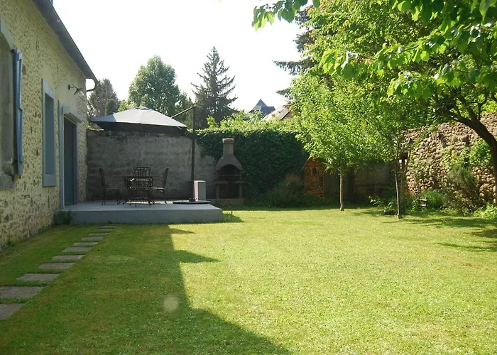 Couette-café La Ferme Aux Fleurs 3*