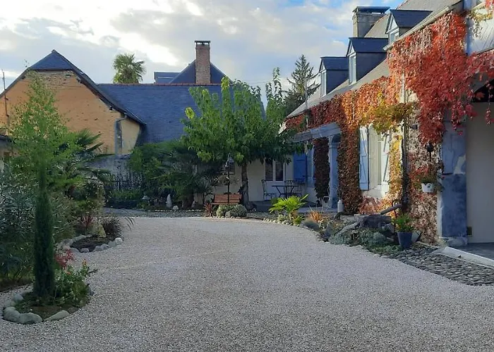 Bed & Breakfast La Ferme Aux Fleurs Ossun